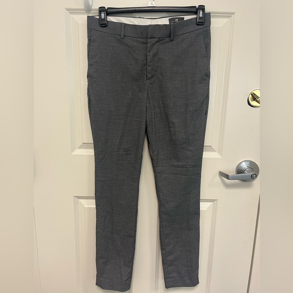 H&M woven dress pants | size 32R | medium gray | Skinny-Fit | worn a few times